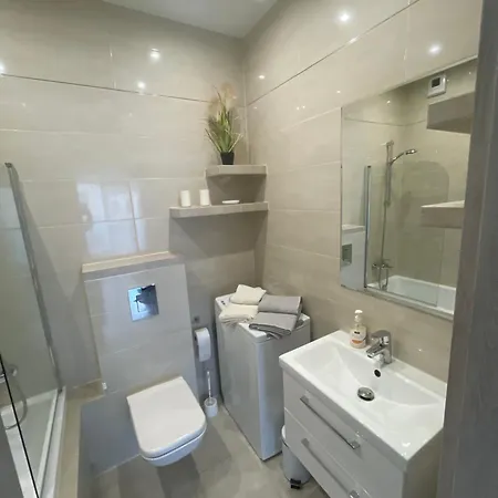 Komfort Kustronia I Garaz Balkon Wanna Lejlighed *